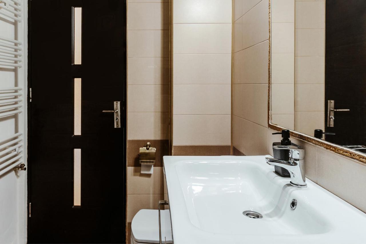 Dd Iulius Mall Modern Apartment Kaloşvar Dış mekan fotoğraf